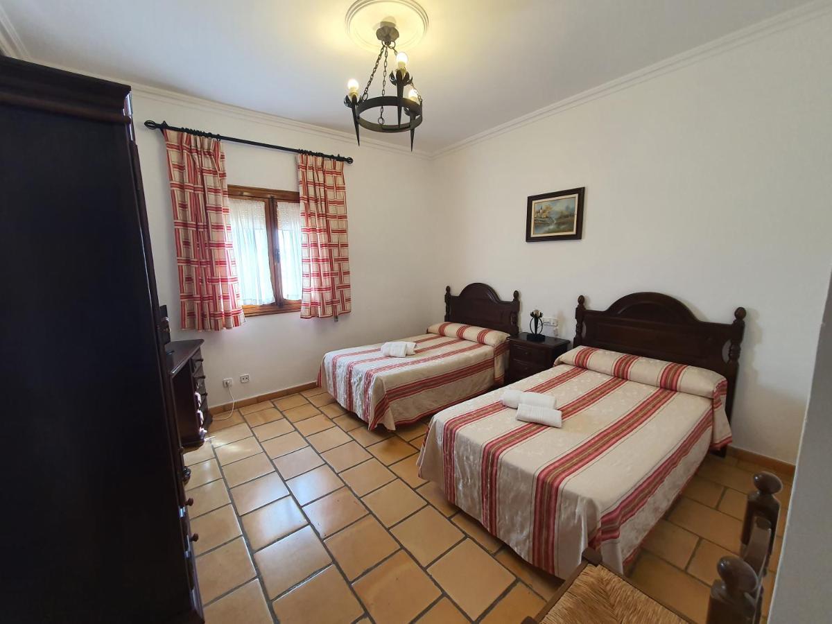 Hotel-Restaurante Venta Tomas Almuradiel Экстерьер фото
